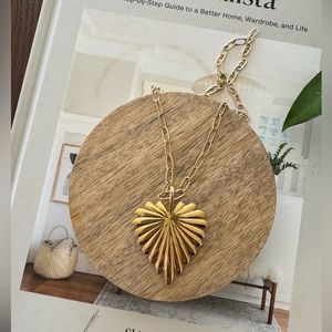 Jane Win full heart pendant with 18” draw link chain